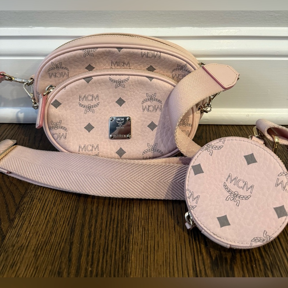 Mcm Essential Multifunction Crossbody Small Viset… - image 5